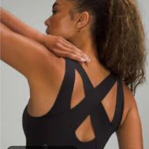 Lululemon Enlite Front-Zip Bra High Support black size 38 DD sports bra